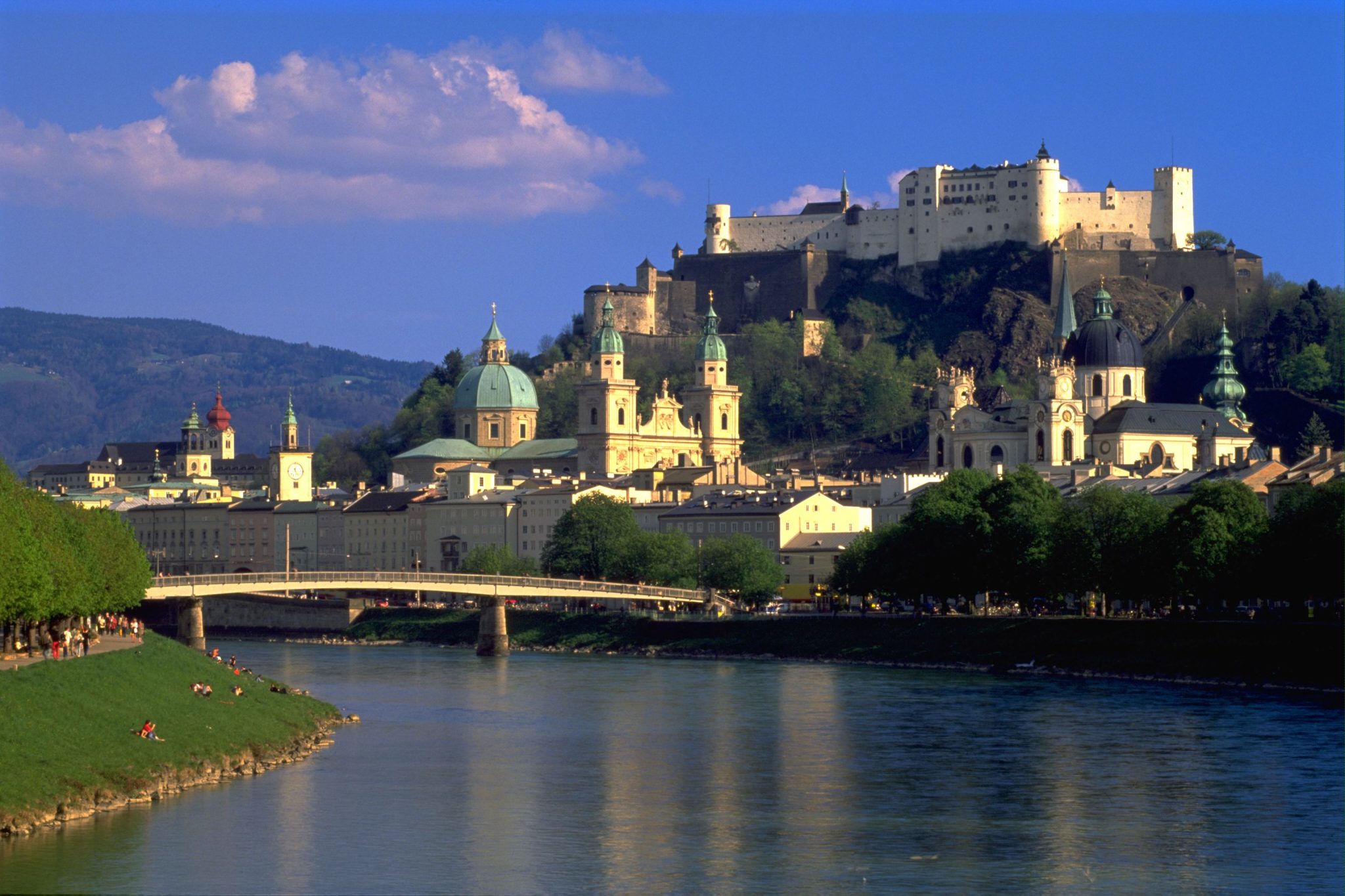 欧洲旅游 多瑙河和阿尔卑斯孕育的土地