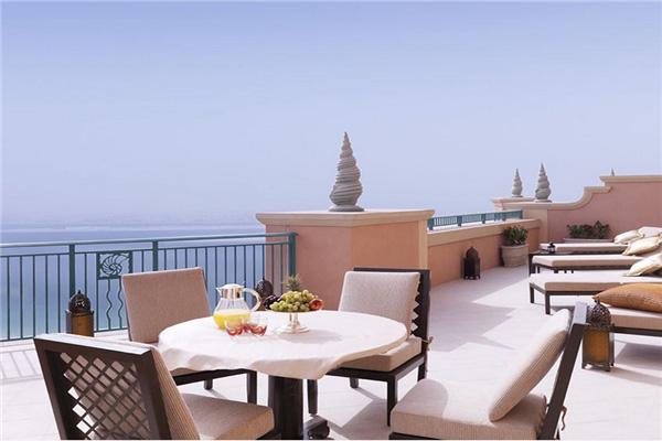 迪拜沙漠皇宫酒店+棕榈岛亚特兰蒂斯酒店