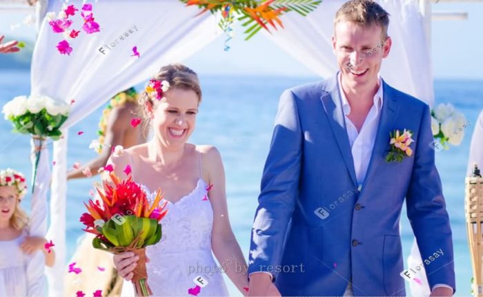 超高性价比的斐济婚礼，沙滩或教堂海岛婚礼套餐
