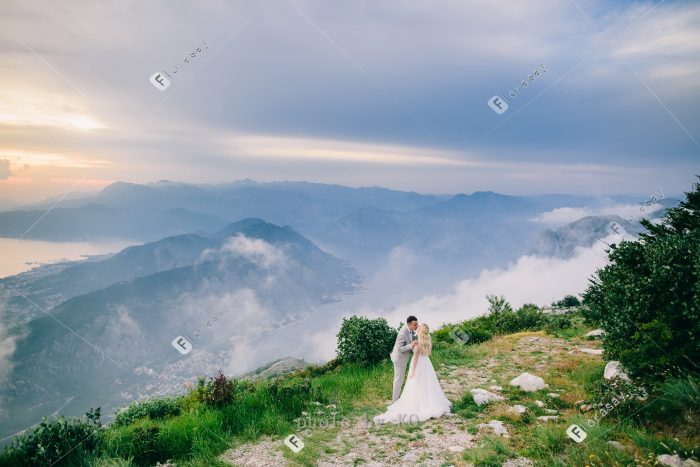 鲜为人知而颜值超群的巴尔干小国黑山共和国 海外旅行婚纱摄影旅拍婚拍超值套餐