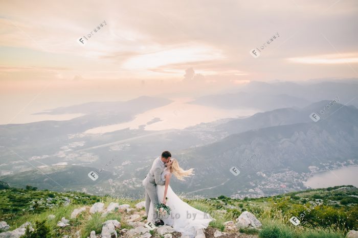 鲜为人知而颜值超群的巴尔干小国黑山共和国 海外旅行婚纱摄影旅拍婚拍超值套餐